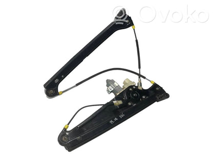 Priekšpusē elektriskā loga pacelšanas mehānisma komplekts