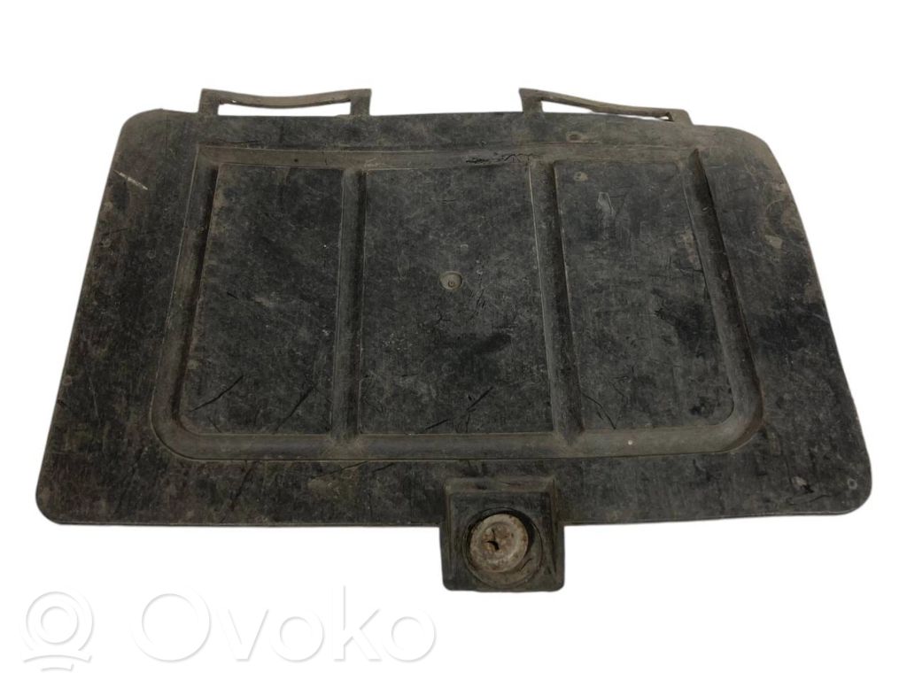 Dzinēja apakšas aizsargs