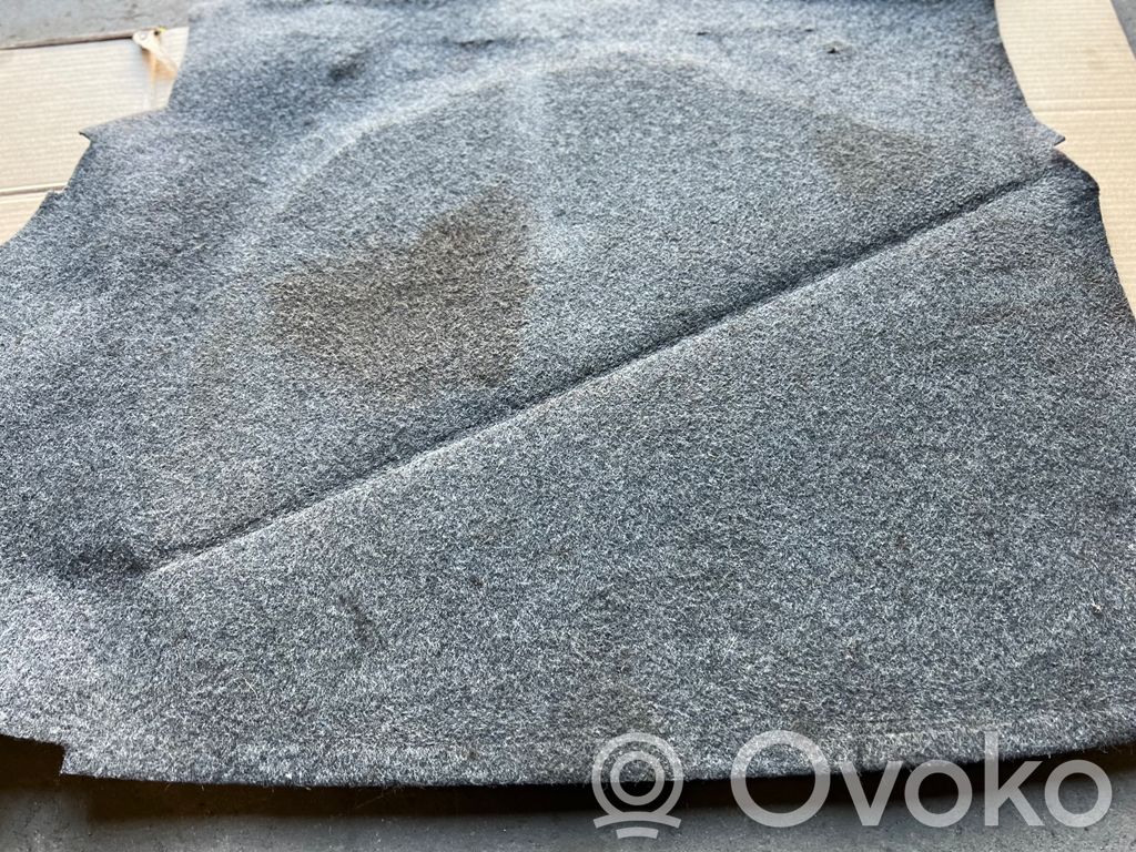 Trunk floor