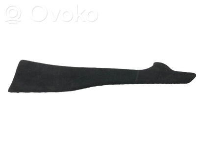 Sānu dekoratīvā apdare (priekšā)