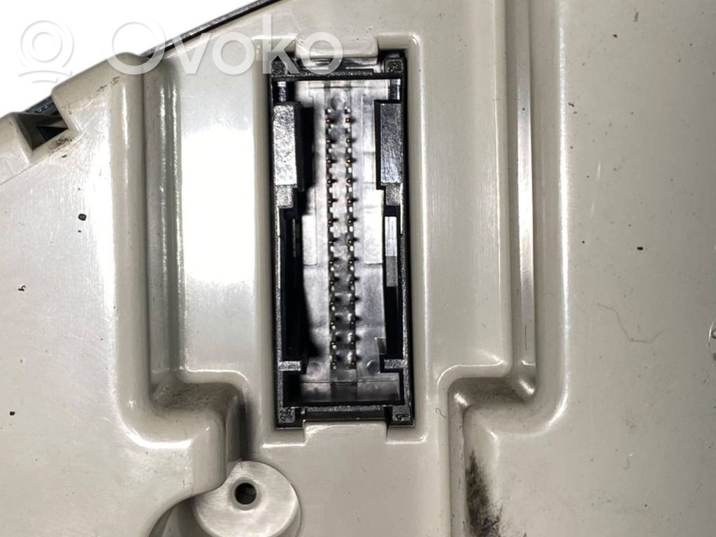 Spidometrs (instrumentu panelī)