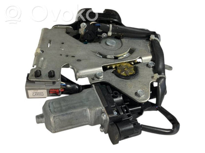 Aizmugurējā pārsega slēdzene