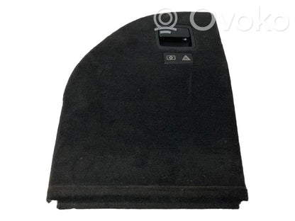 Side decorative trim panel