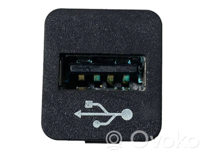 USB savienotājs