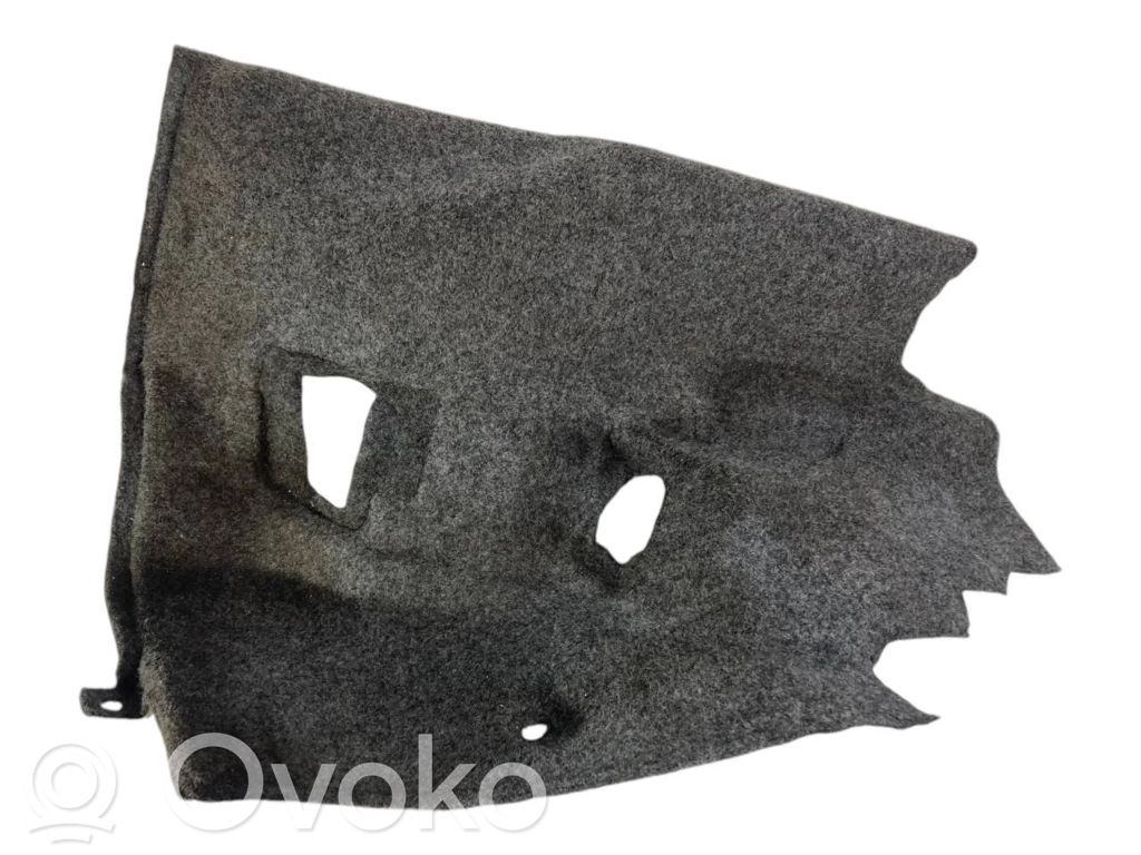 Bagāžnieka sānu apakšējās apdares panelis