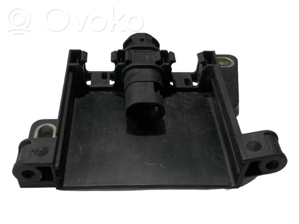 Positive wire connection assembly