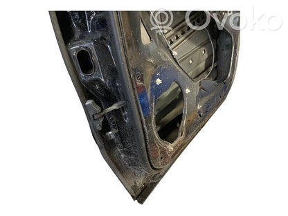 Aizmugurējās durvis