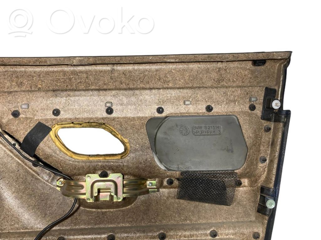 Priekšējo durvju apdare