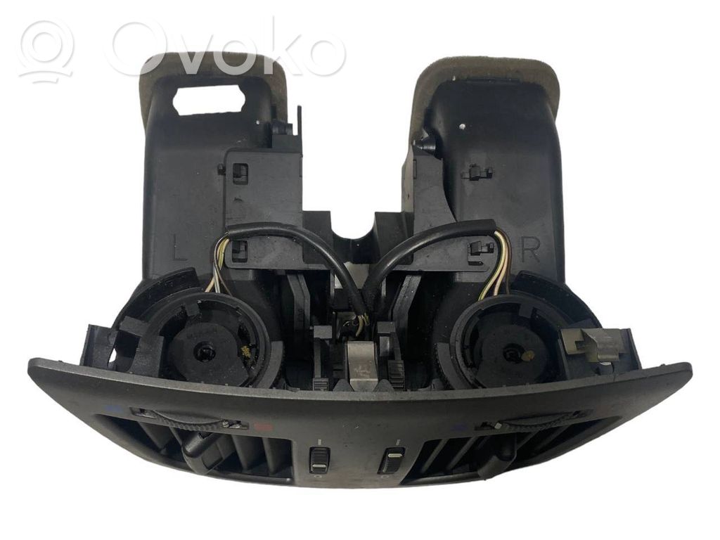 Aizmugurējā gaisa - ventilācijas reste