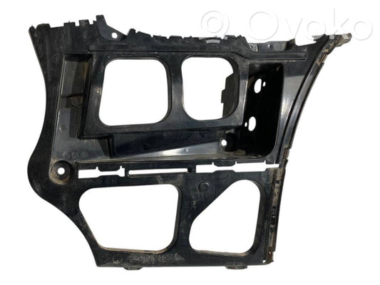 Rear bumper mounting bracket