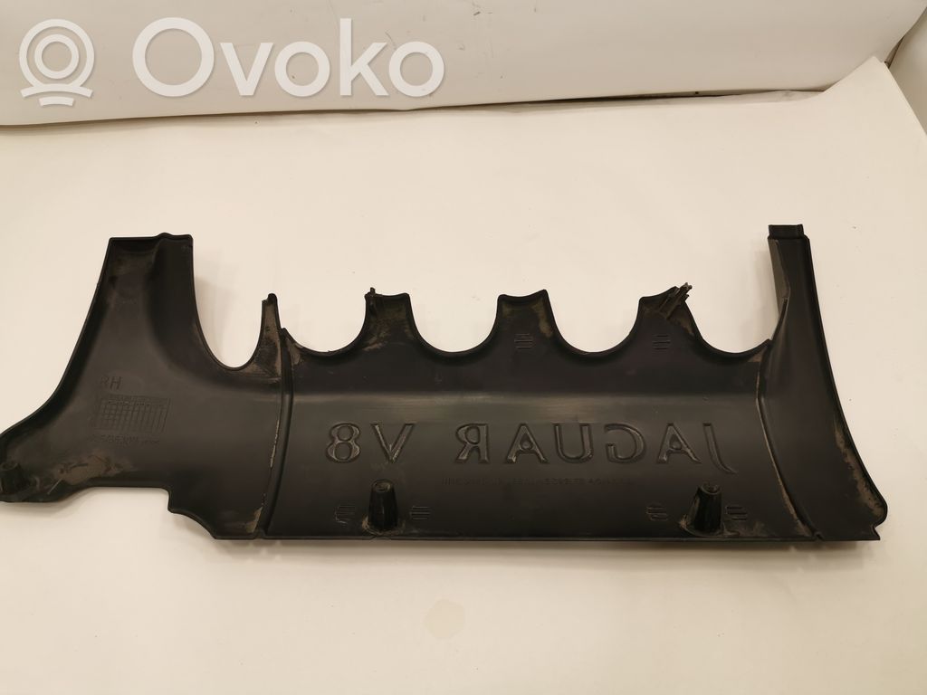 Engine cover (decorative trim)