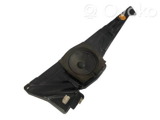 Skaļrunis (-i) priekšējās durvīs