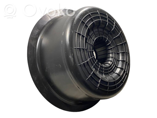 Rezerves riteņa nodalījuma dekoratīvā apdare