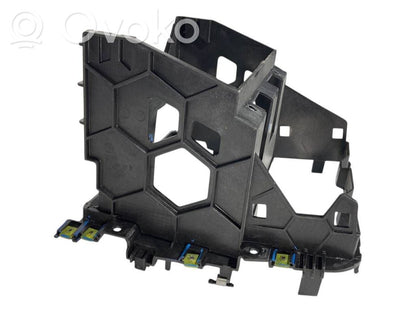 Radiouztvērēja / navigācija dekoratīvā apdare