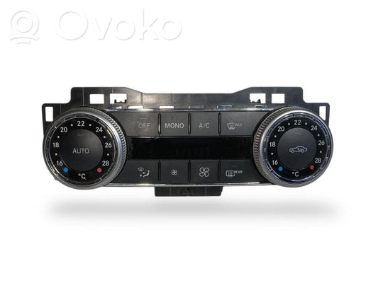 Air conditioning / climate control / interior heating control unit (in the passenger compartment)