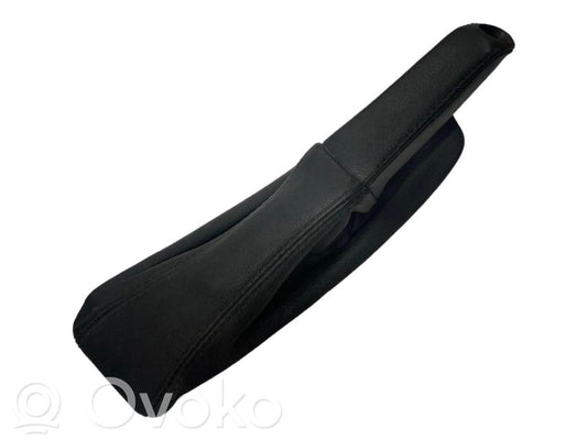 Rokas bremzes dekoratīvā apdare