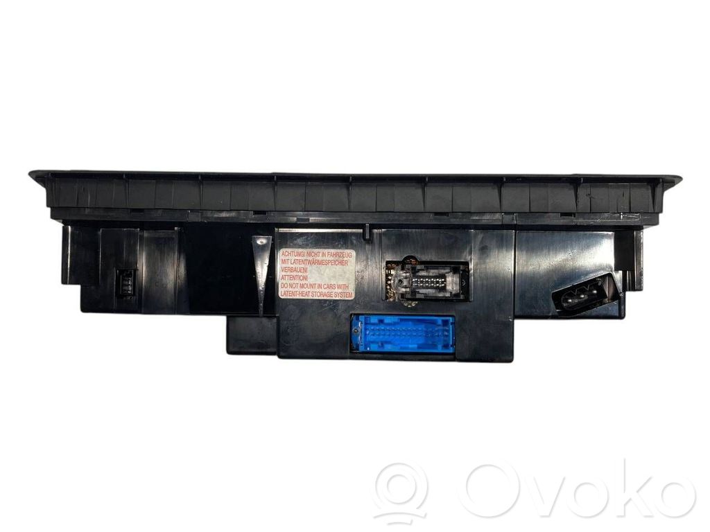 Gaisa kondicioniera / klimata kontroles / salona apsildes vadības bloks (salonā)