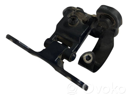 Aizmugurējā pārsega eņģe (-ess)