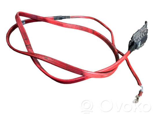 Положительный провод (аккумулятор)