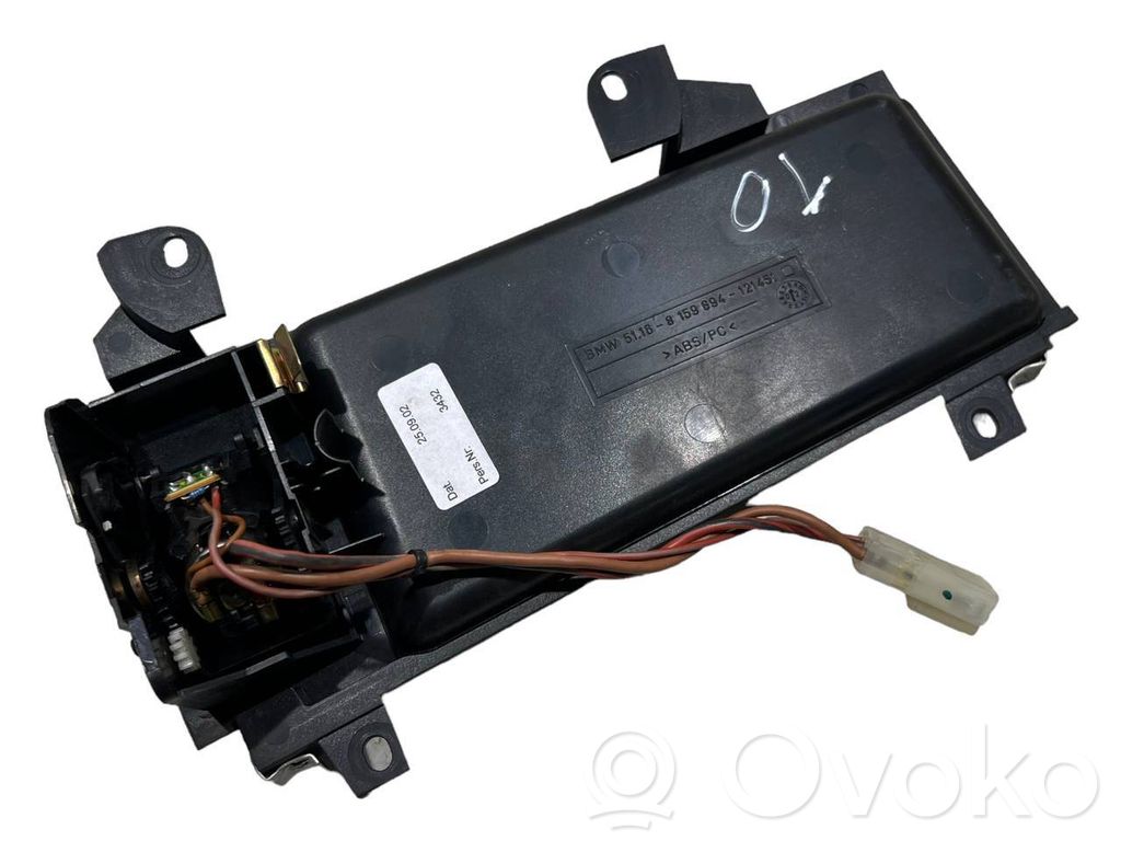 Cigarette lighter in front