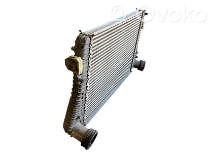 Starpdzesētāja radiators