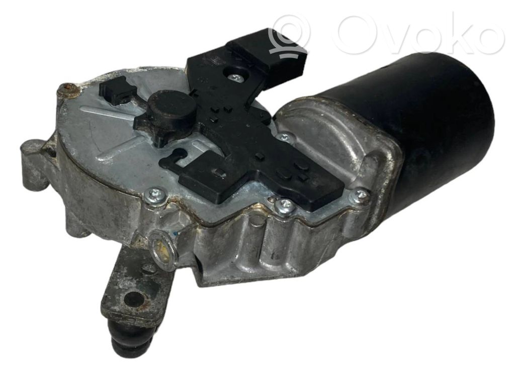 Stikla tīrītāja motoriņš