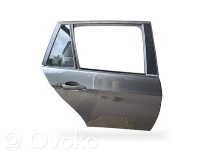 Aizmugurējās durvis