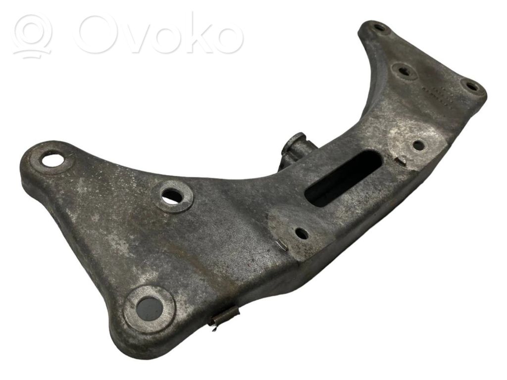Transmission mounting bracket