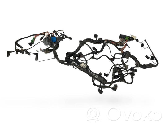 Dzinēja vadu instalācija