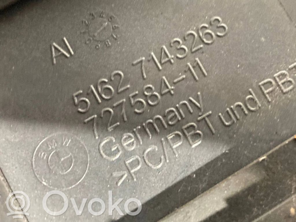 Spoilera aizmugurējais vāks