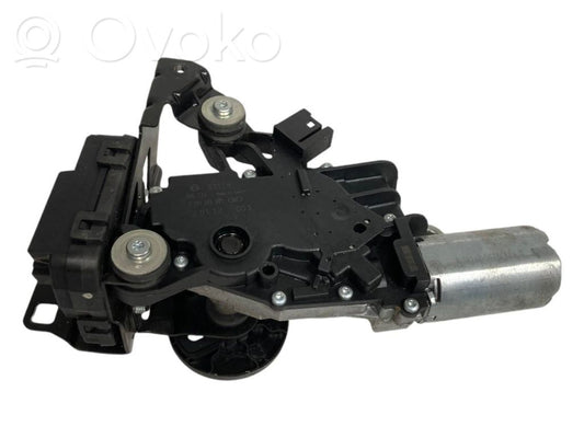 Aizmugurējā loga tīrītāja motoriņš