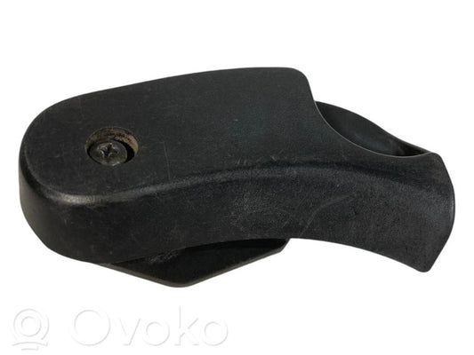 Ручка открывания капота двигателя