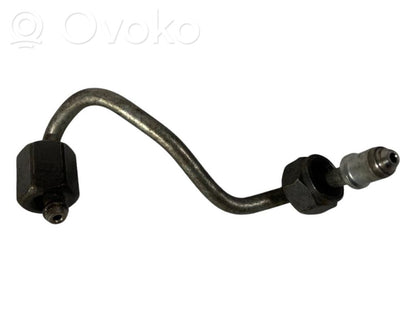 Degvielas caurulīte (-es)