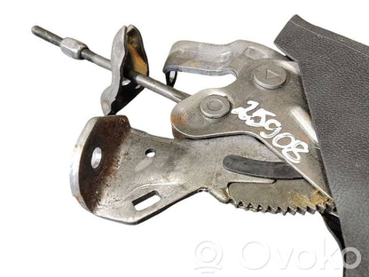 Handbrake release handle