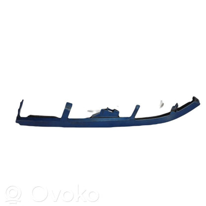 Priekšējā luktura dekoratīvā apdare