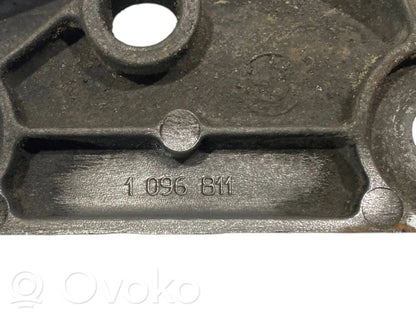 Pārnesumkārbas stiprinājuma kronšteins