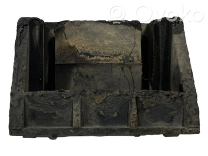 Radiatora (-u) turētājs / kronšteins