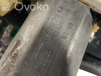 Priekšpusē elektriskā loga pacelšanas mehānisma komplekts