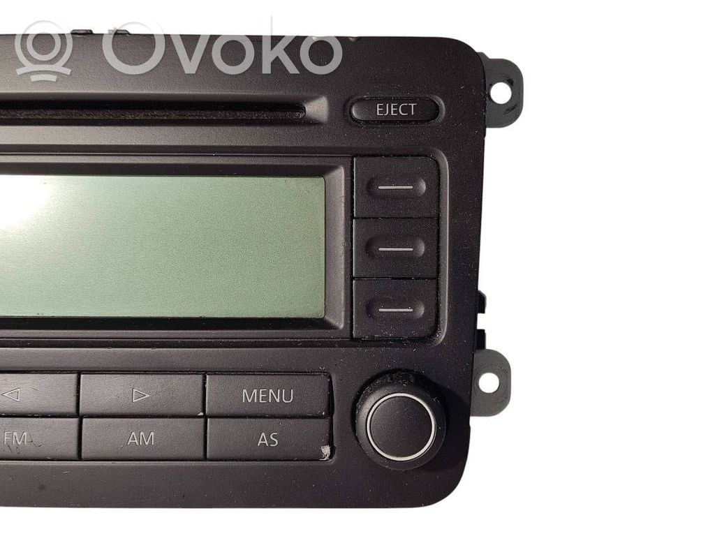 Radio / CD/DVD atskaņotājs / navigācija