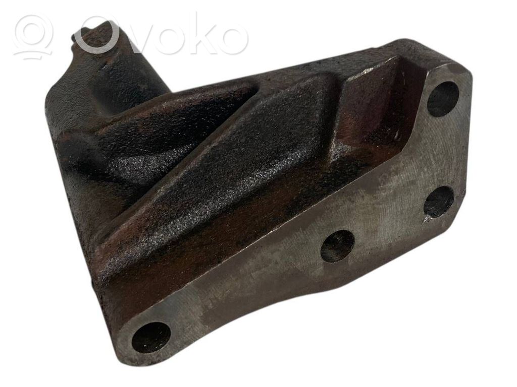 Dzinēja nostiprināšanas stiprinājums-kronšteins