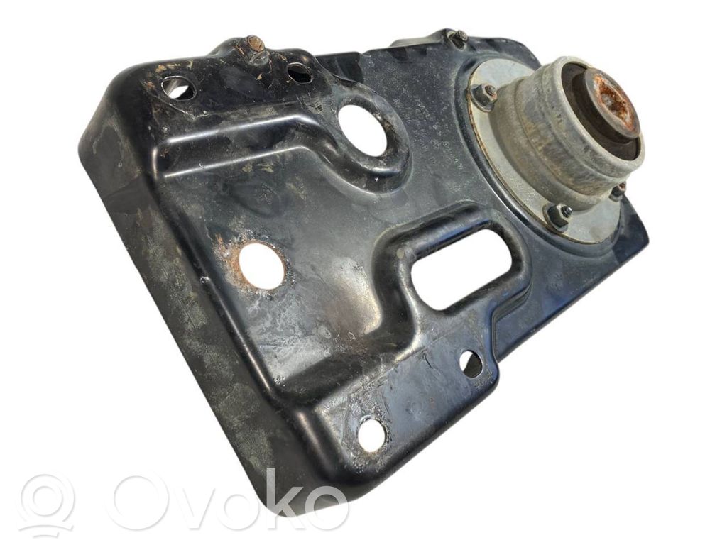 Akumulatora stiprinājums