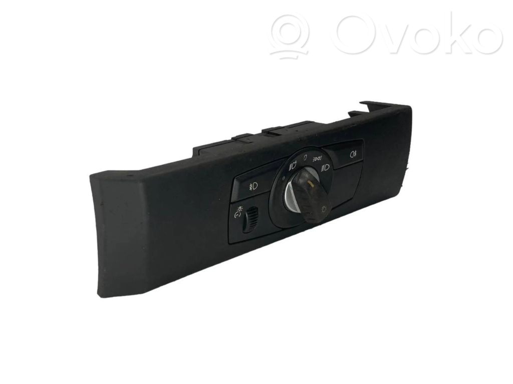 Headlight switch