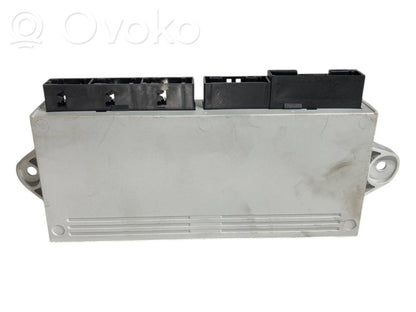 Durvju vadības bloks