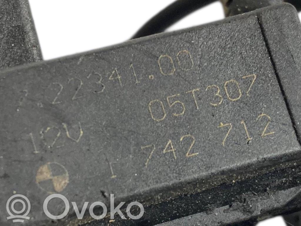 Dzinēja vadu instalācija