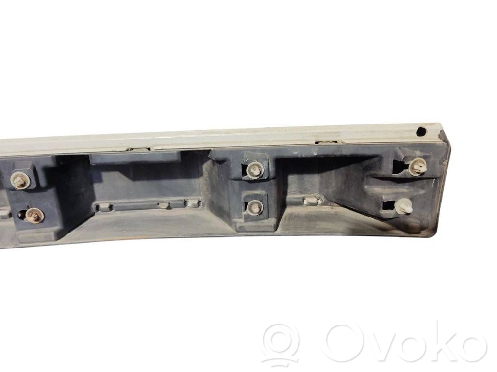 Bagāžnieka dekoratīvā apdare