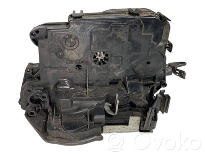 Aizmugurē slēdzene