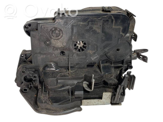 Aizmugurē slēdzene