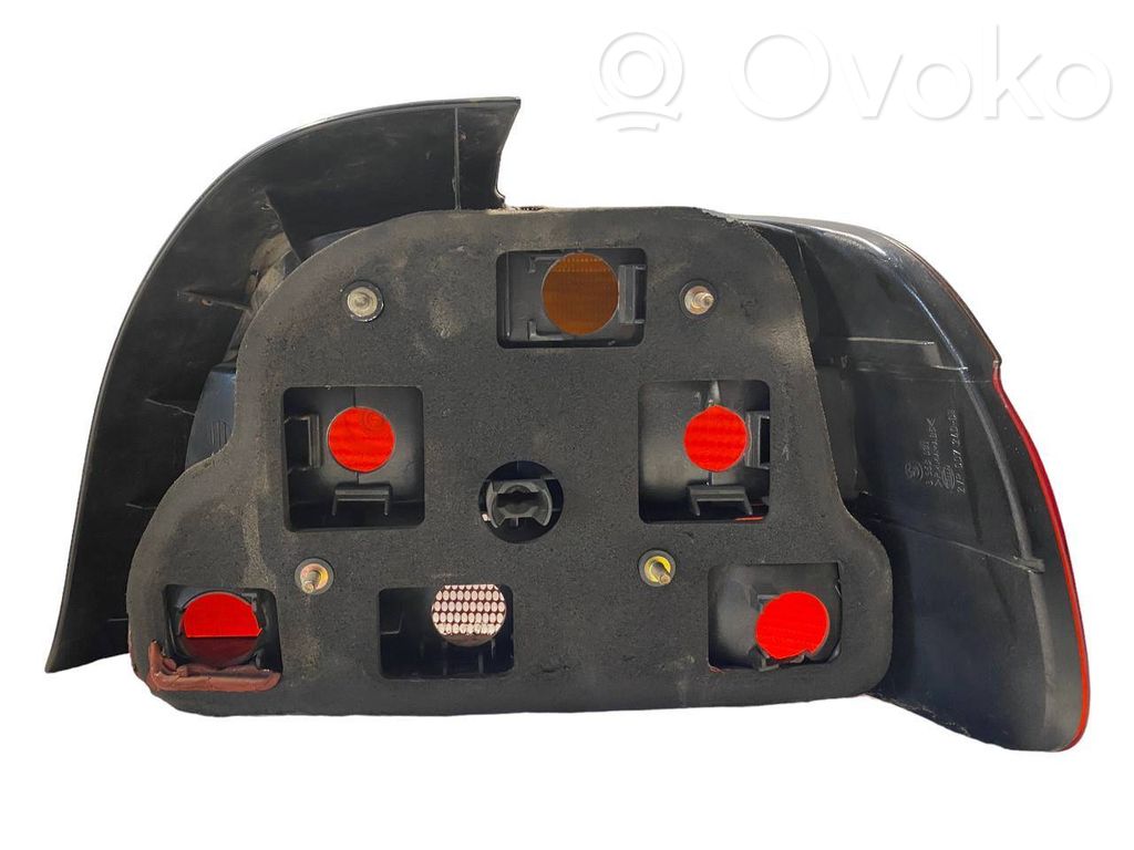 Aizmugurējo lukturu komplekts