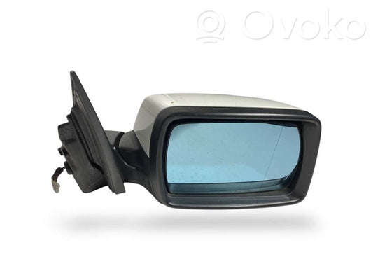 Mirror (electrically controlled)