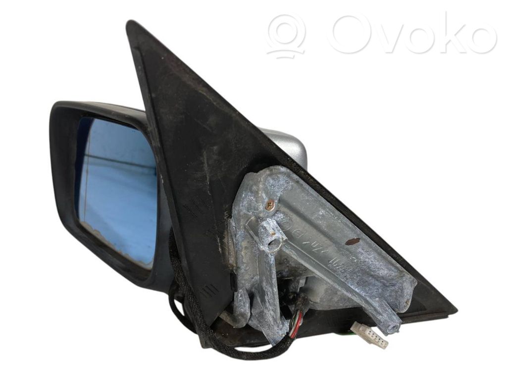 Mirror (electrically controlled)